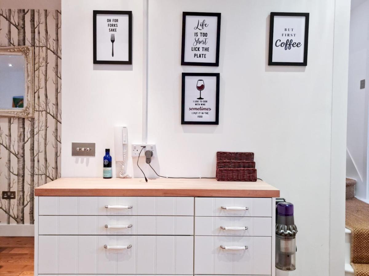 Pass The Keys Family Friendly 2 Bedroom Gem In Shepherd'S Bush Londyn Zewnętrze zdjęcie