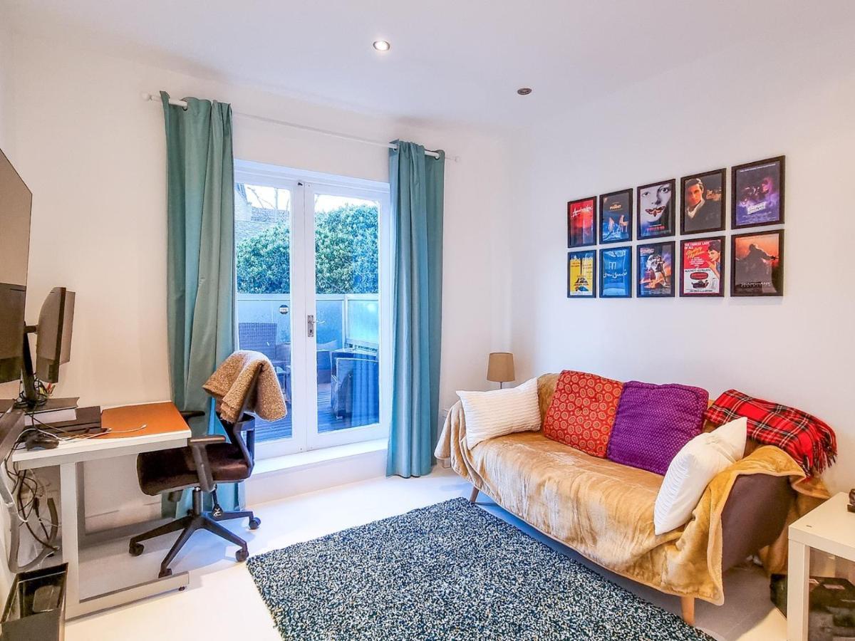 Pass The Keys Family Friendly 2 Bedroom Gem In Shepherd'S Bush Londyn Zewnętrze zdjęcie
